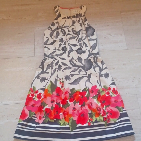 Eliza J Dresses & Skirts - Eliza J Floral Midi Dress